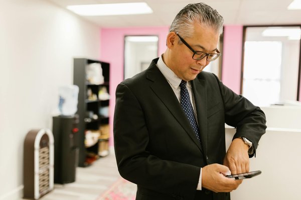 Maximiser l"Engagement Client : L"Art d"Utiliser des Vidéos Tutorielles dans le Secteur du Nettoyage