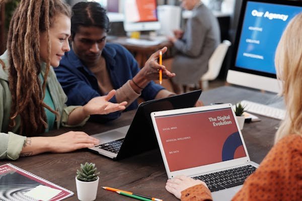 Agence média : boostez votre visibilité grâce à l'expertise digitale